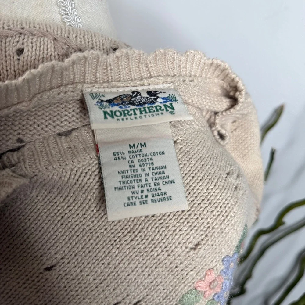 90s Vintage Northern‎ Reflections Floral Embroidered Cardigan Sweater Medium